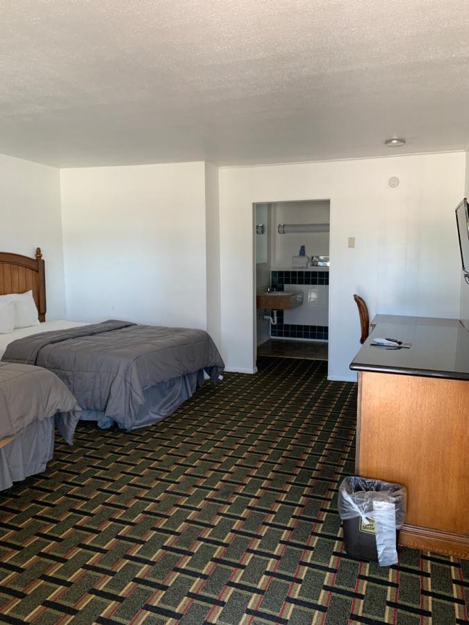 Rodeway Inn & Suites Raton Exterior foto